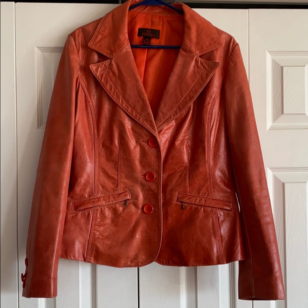 Vintage Danier leather orange blazer. - Picture 5 of 7